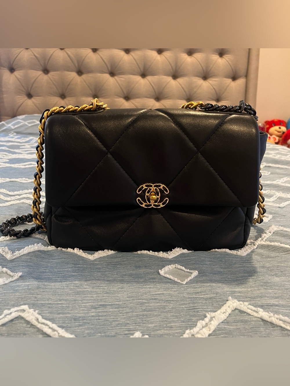 Black Chain Shoulder Bag